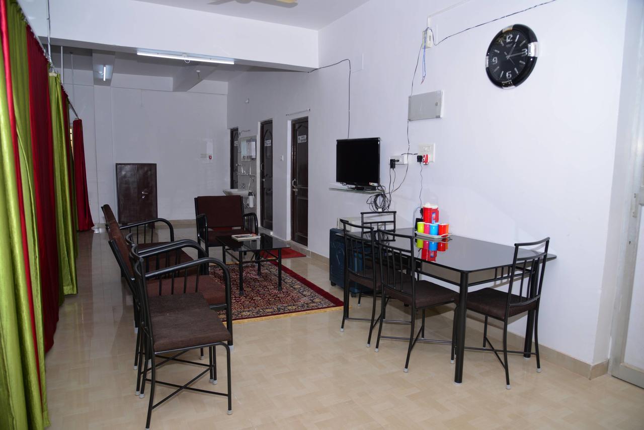 Tranquil Hospitality Hotel Bhubaneswar Ngoại thất bức ảnh